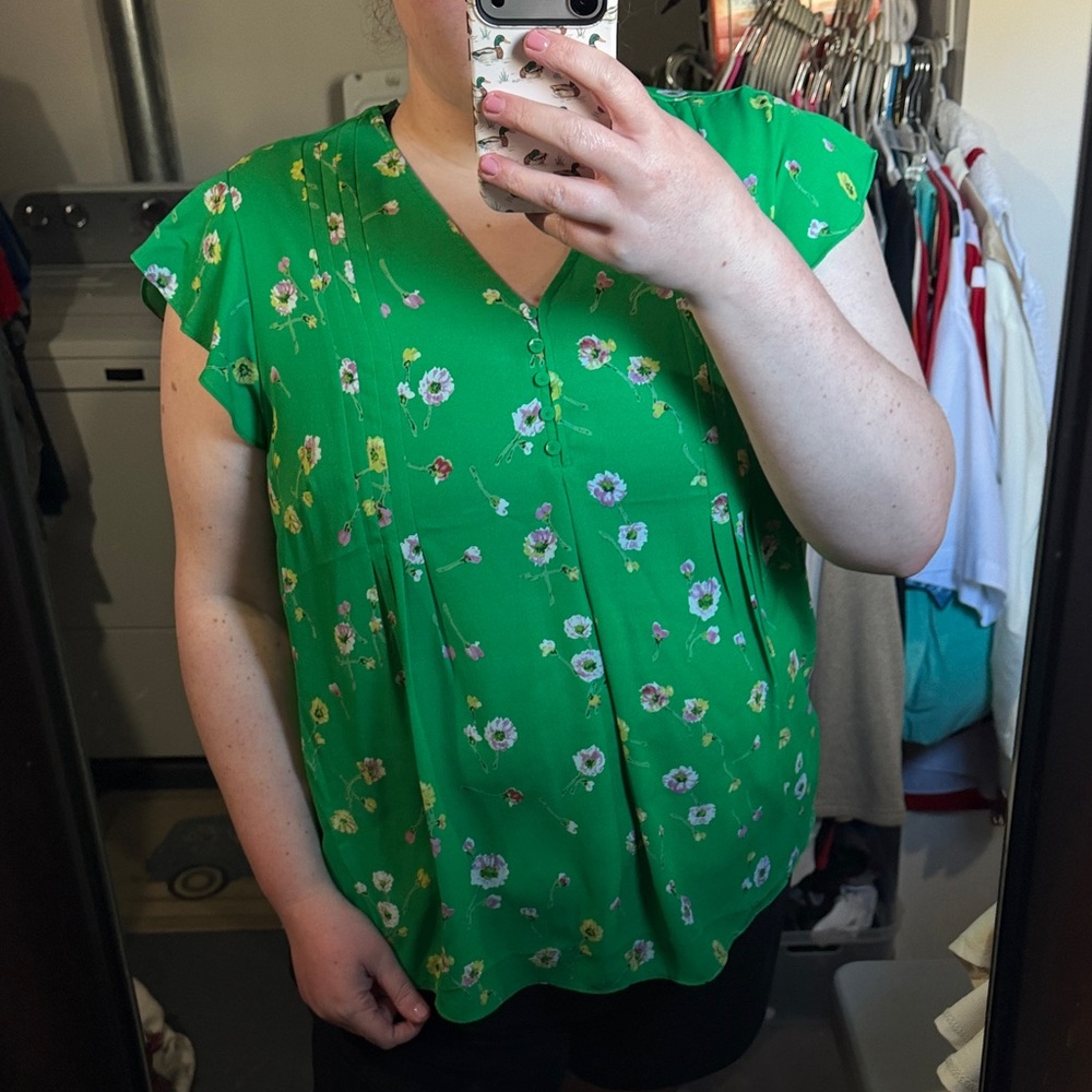 Carolina Belle Green Floral Blouse
